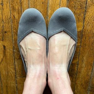 Beautiful grey rothys ballet flats shoes size 9.5